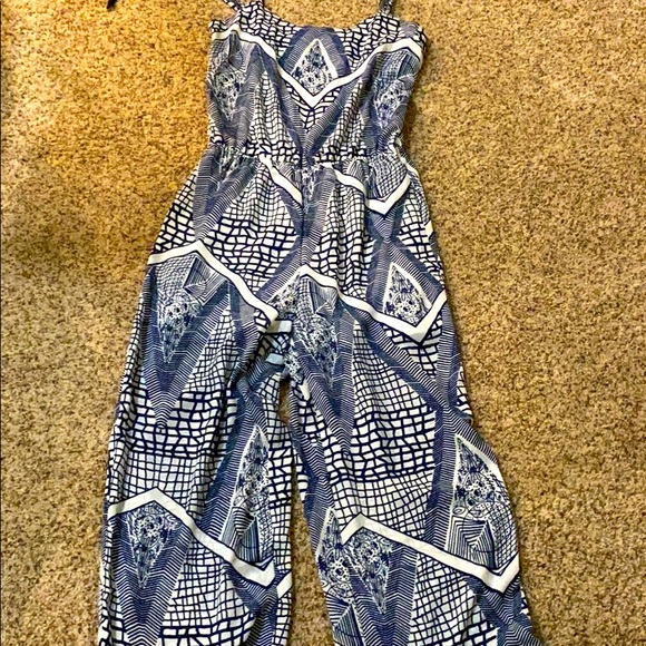 Jumper. - Picture 1 of 1